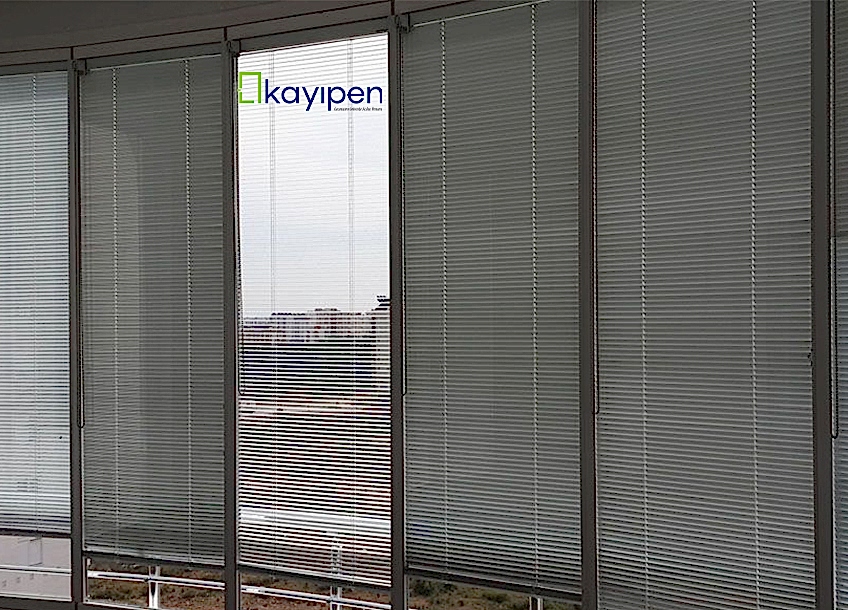 KENDİNDEN JALUZİLİ PVC MODELLERİ